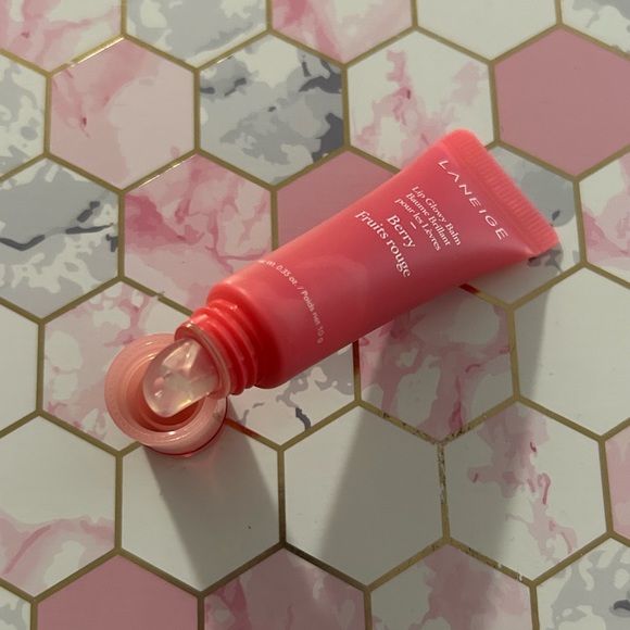 LANEIGE Lip Glowy Balm - Picture 3 of 3